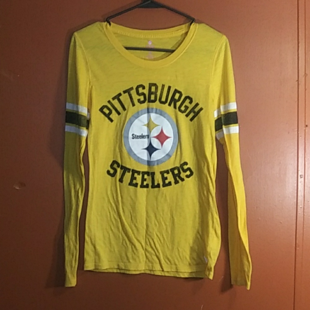 V.S PINK Steelers Shirt